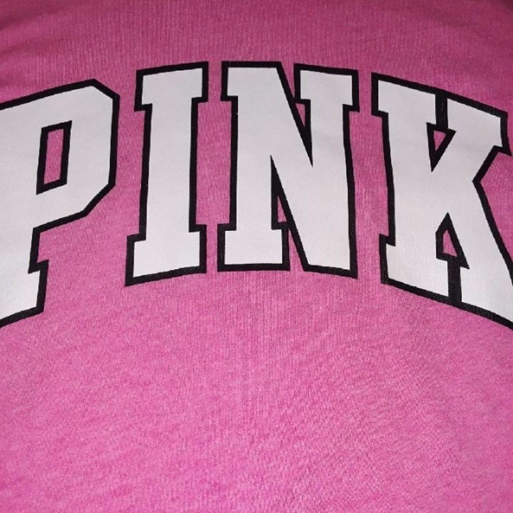 Vs pink shirt